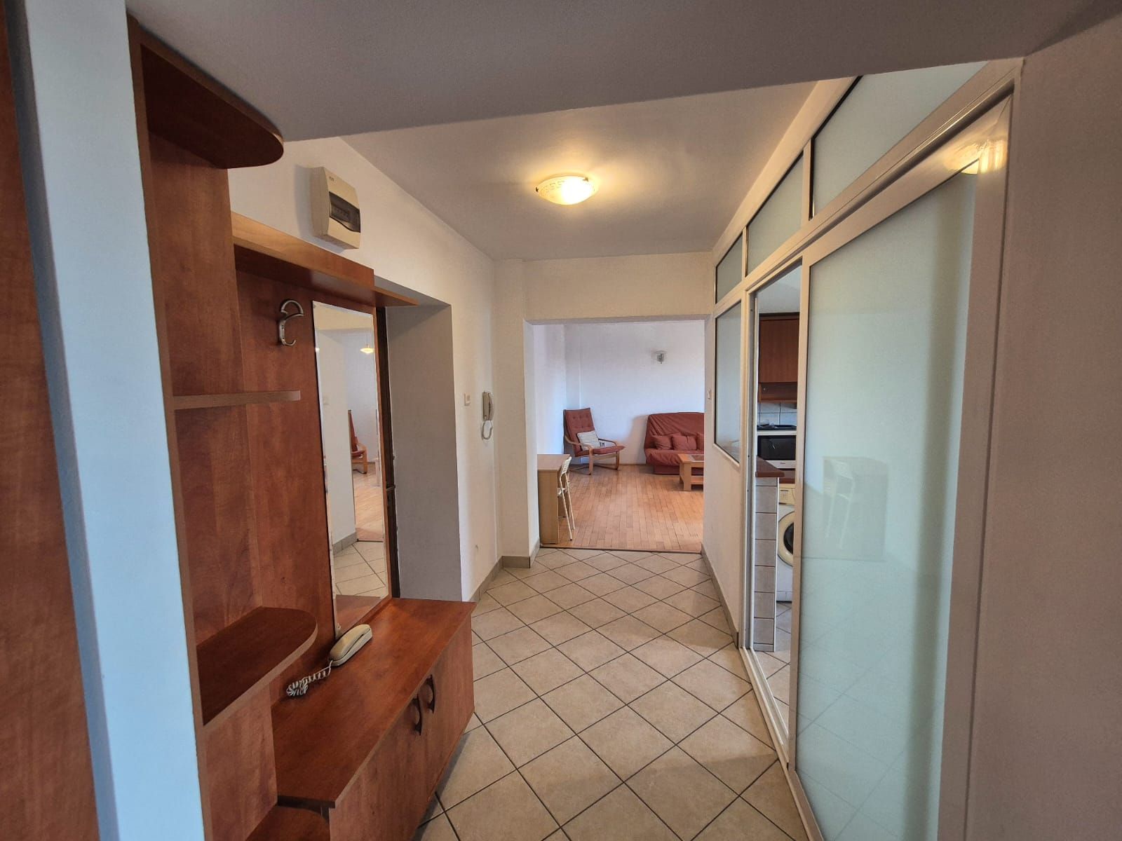 Apartament cu 2 camere 60,93 mp  piata Victoriei