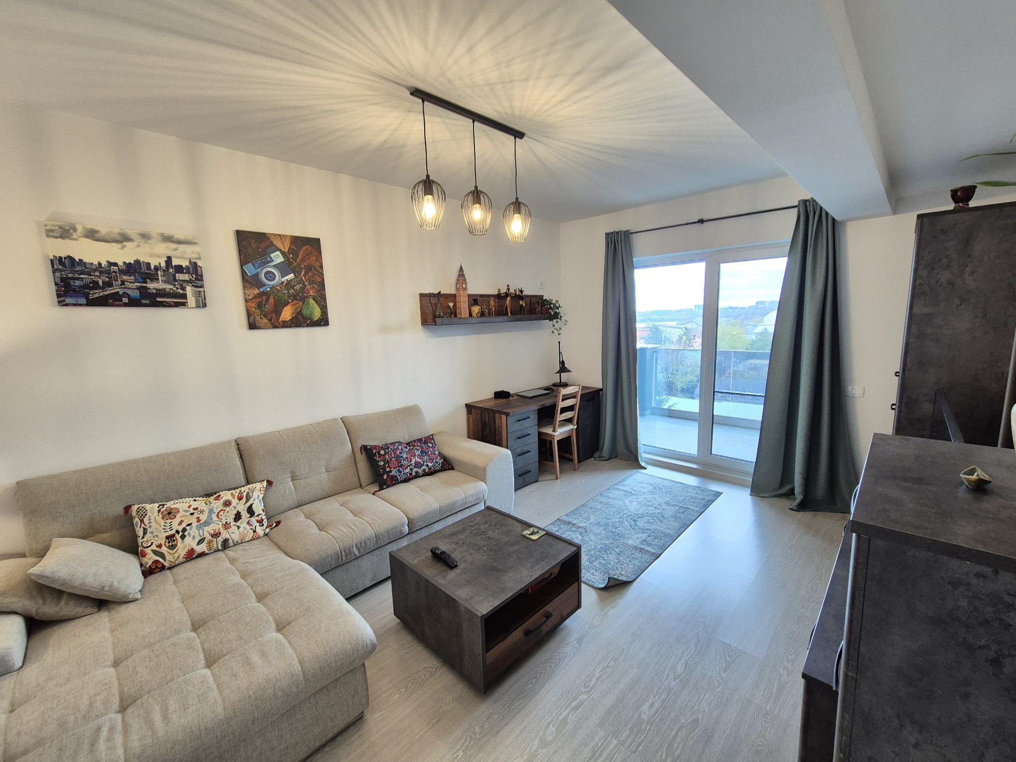 Apartament cu 2 camere 62,69 mp + o camera in pod  Dobroesti