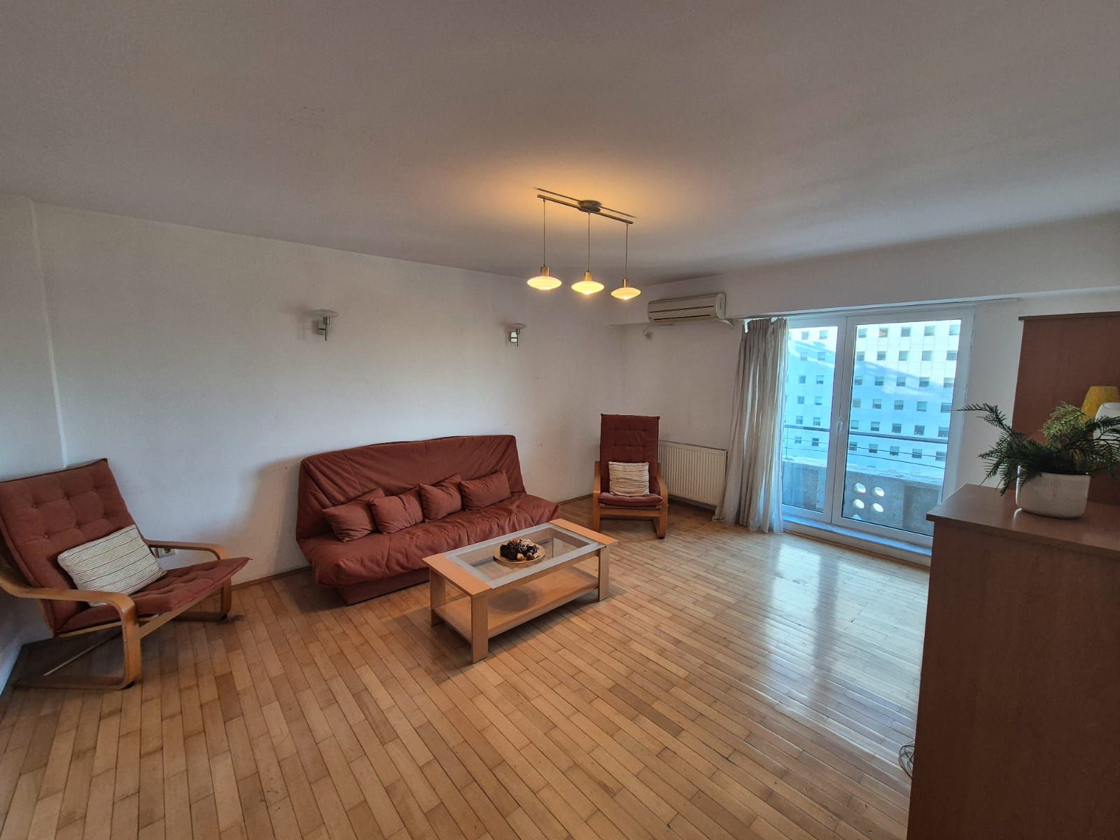 Apartament cu 2 camere 60,93 mp  piata Victoriei