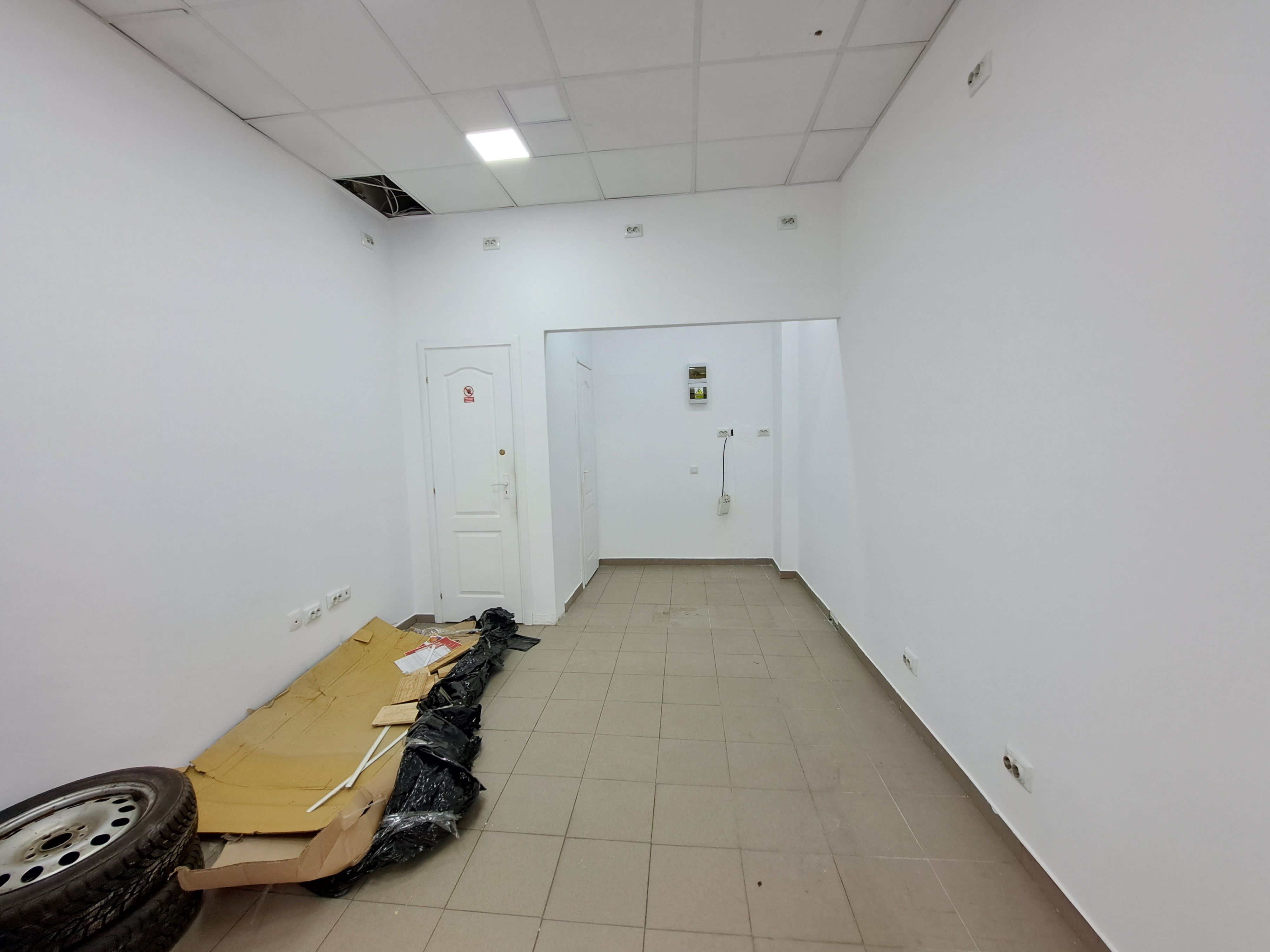 Spatiu comercial 22 mp  zona Colentina