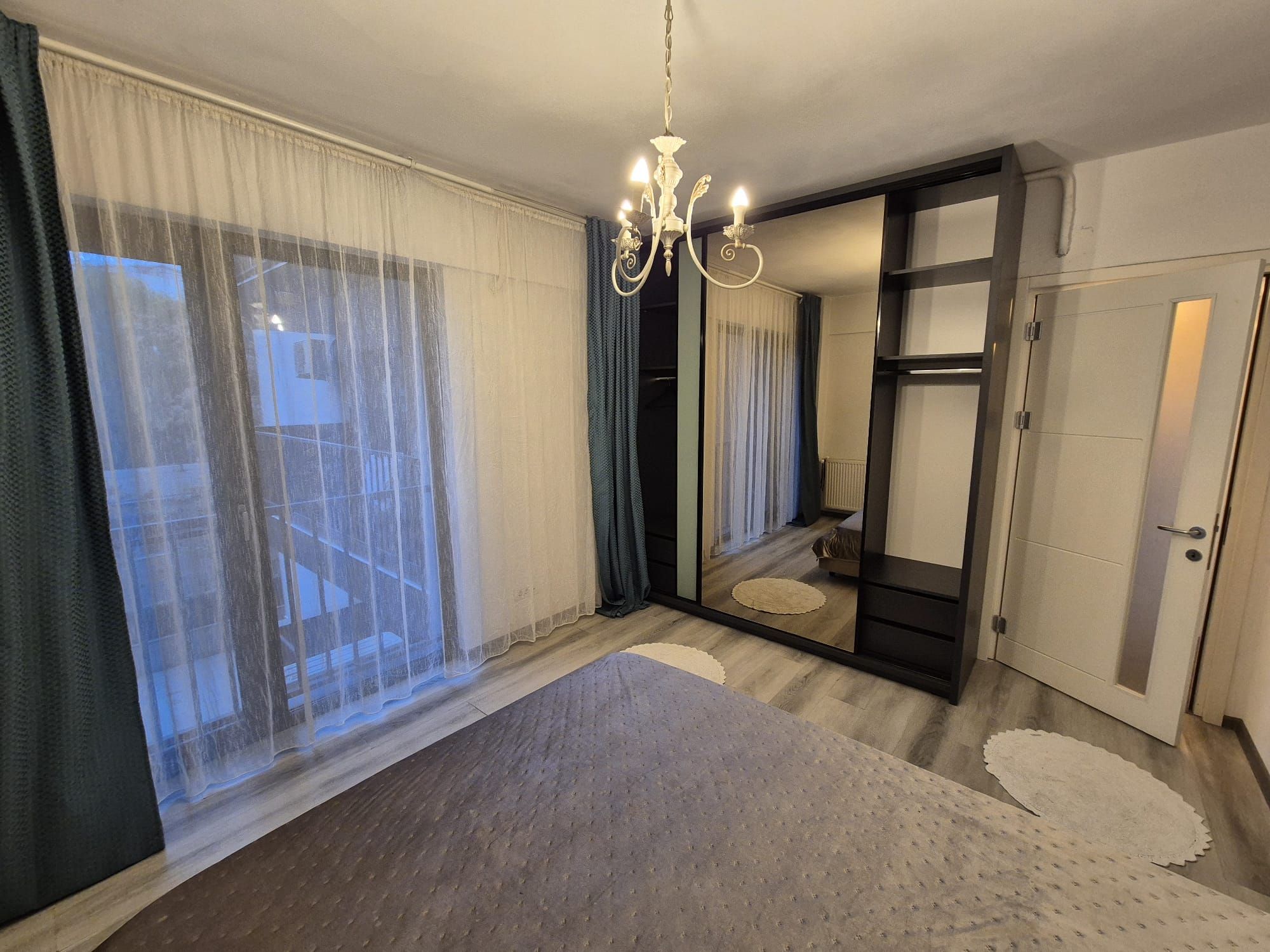 Apartament cu 2 camere bloc 2017  piata Victoriei