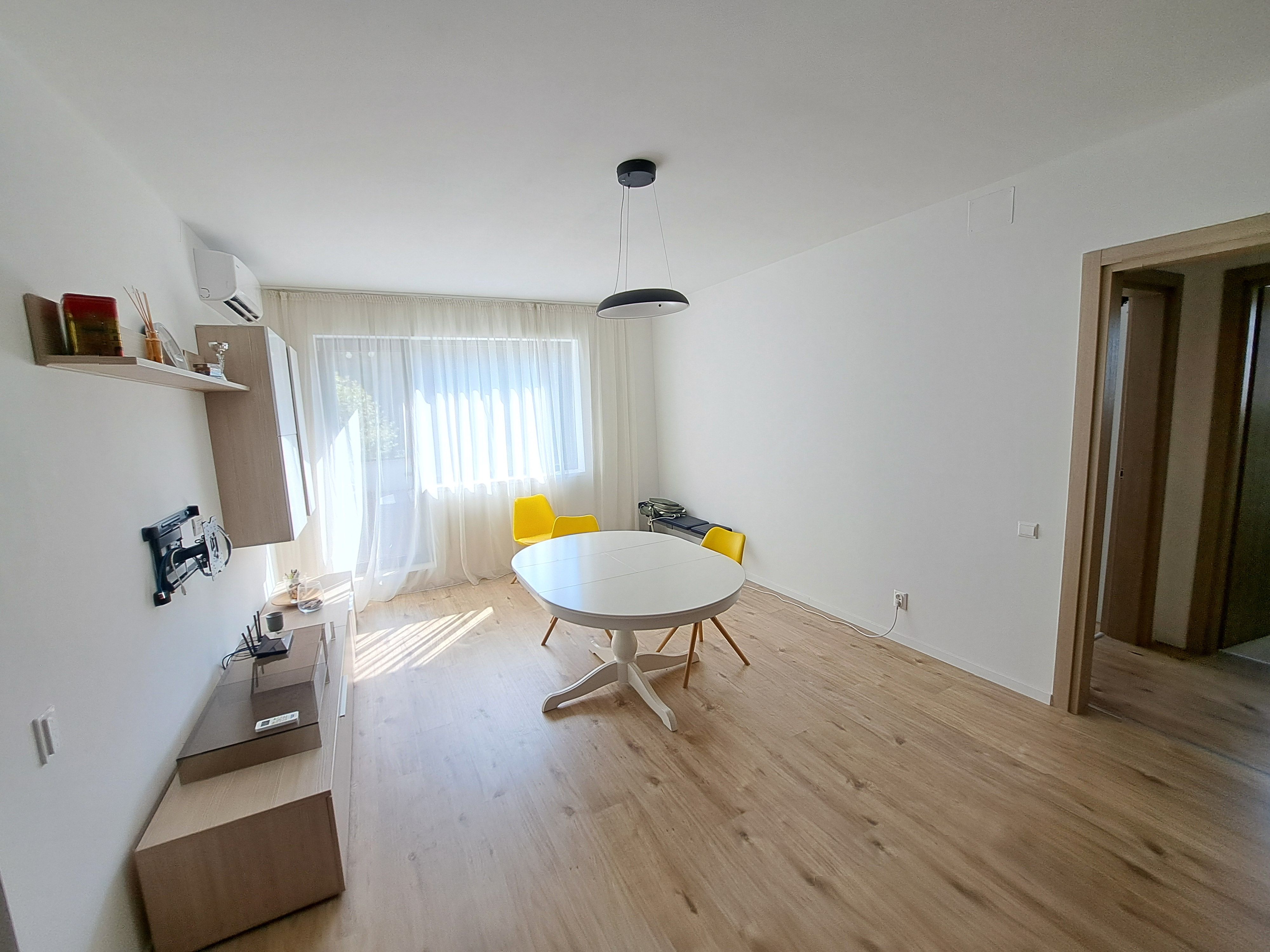 Apartament cu 2 camere + loc de parcare  vedere la padurea Baneasa