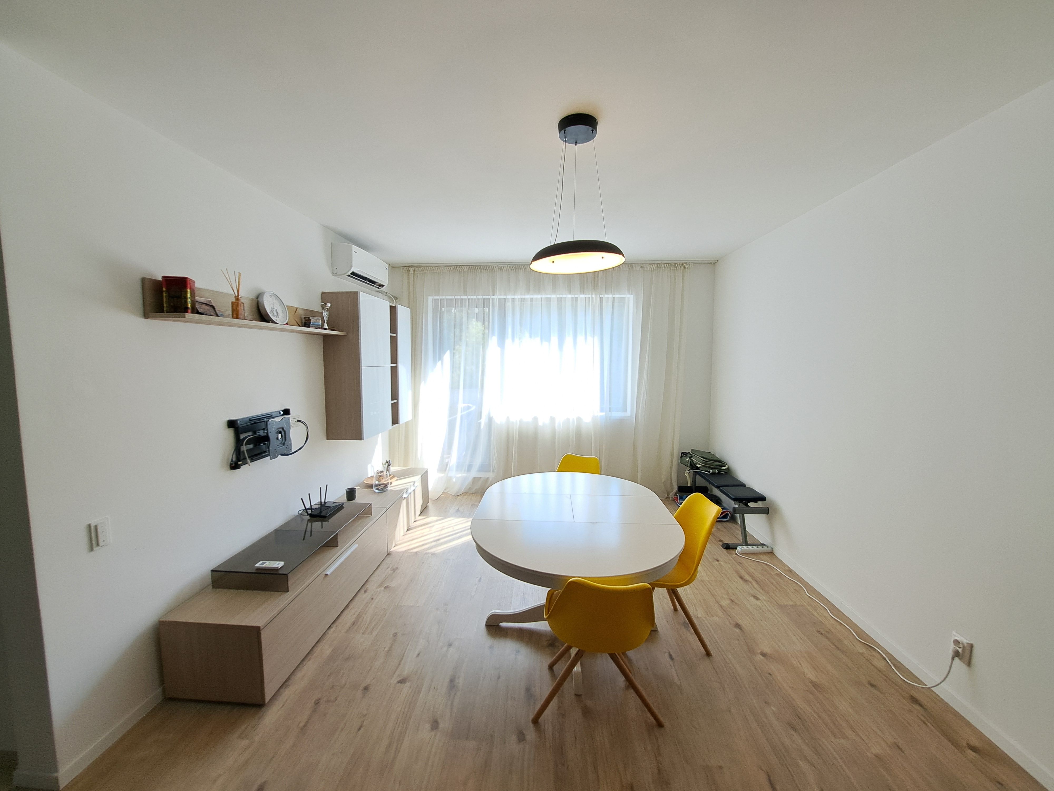 Apartament cu 2 camere + loc de parcare  vedere la padurea Baneasa