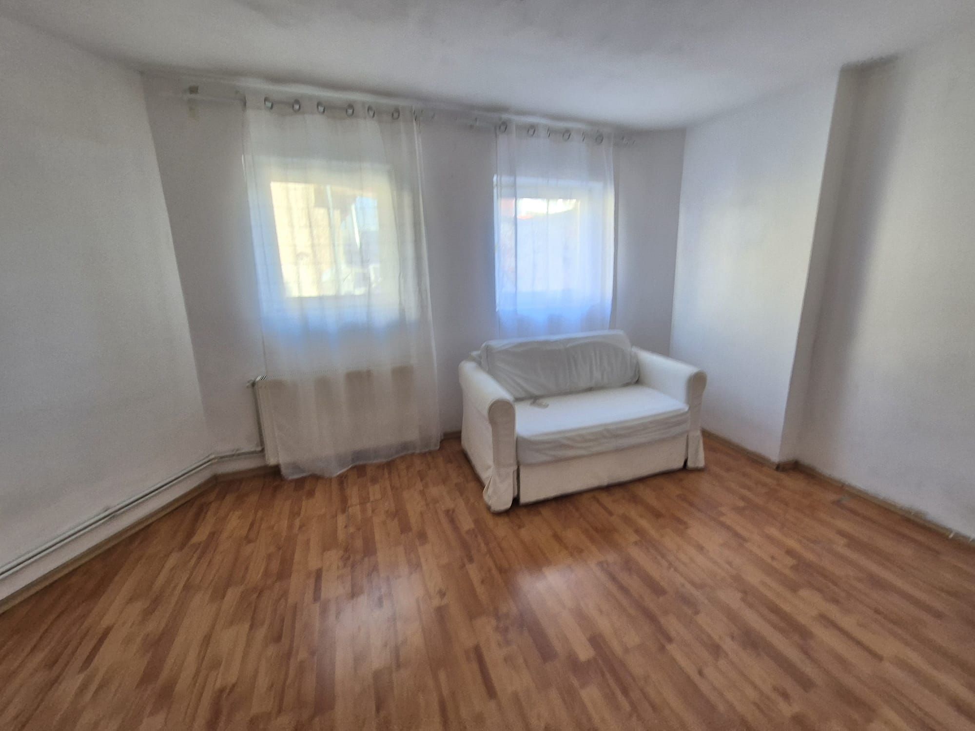 Apartament cu 2 camere  Piata Spania