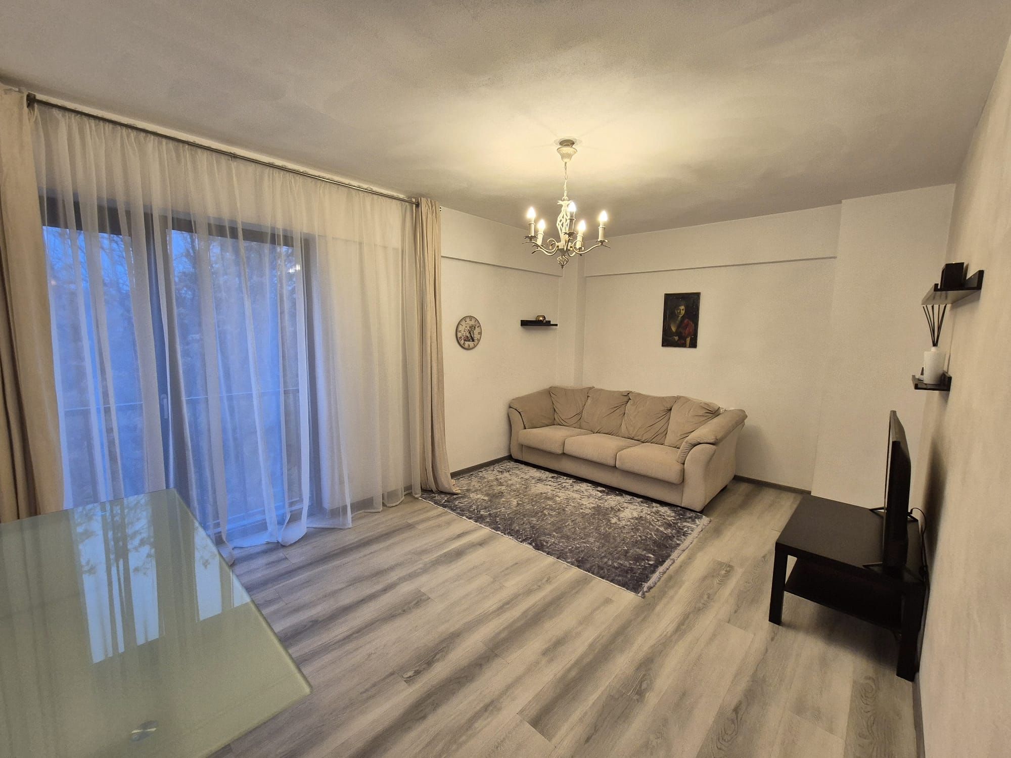 apartament cu 2 camere bloc 2017 - piata victoriei Bucuresti