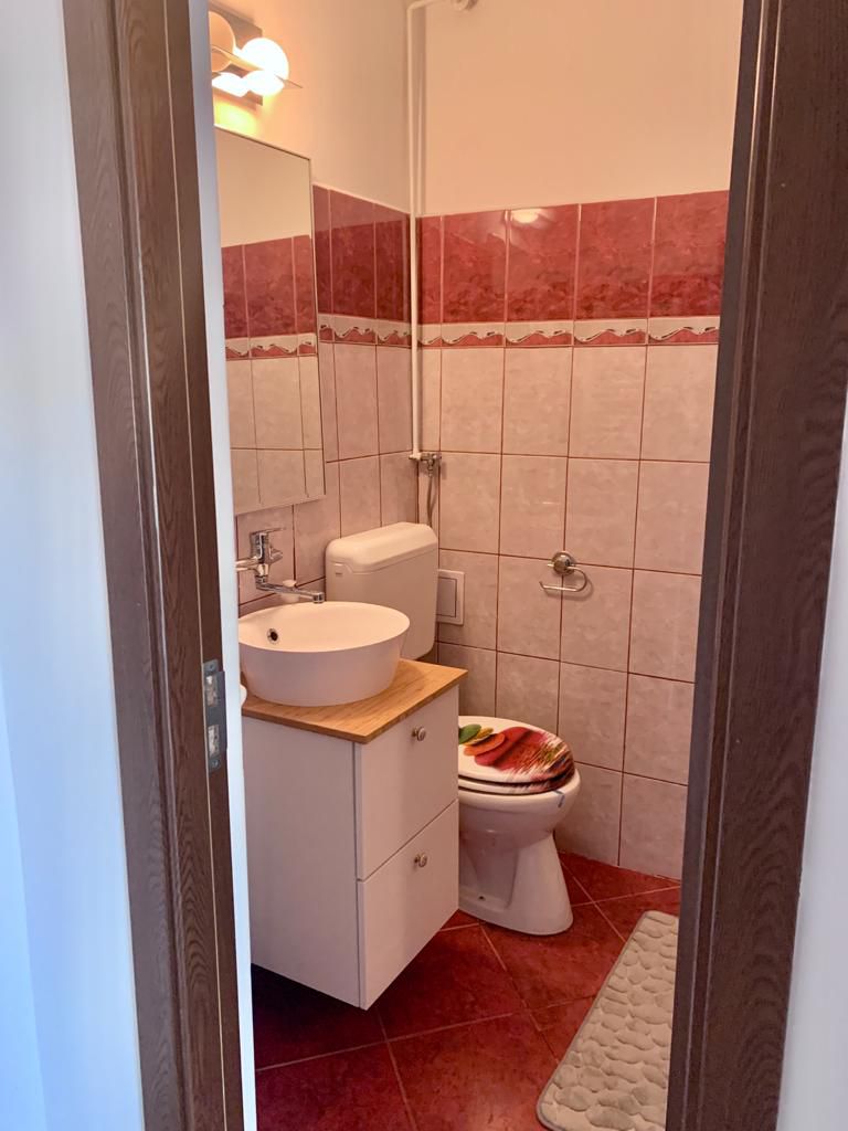 Apartament cu 3 camere in zona Decebal