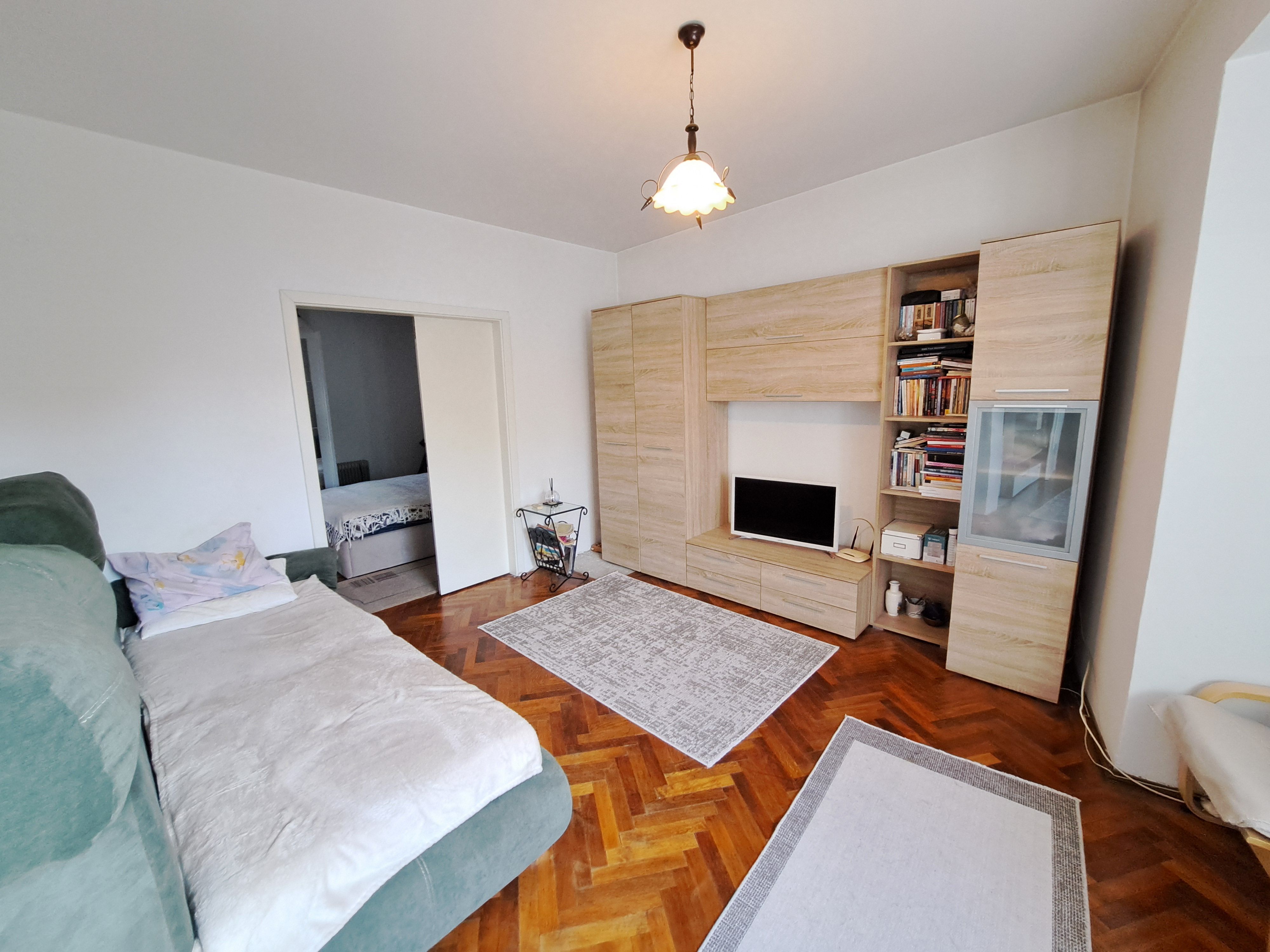 apartament cu 4 camere - unirii Bucuresti