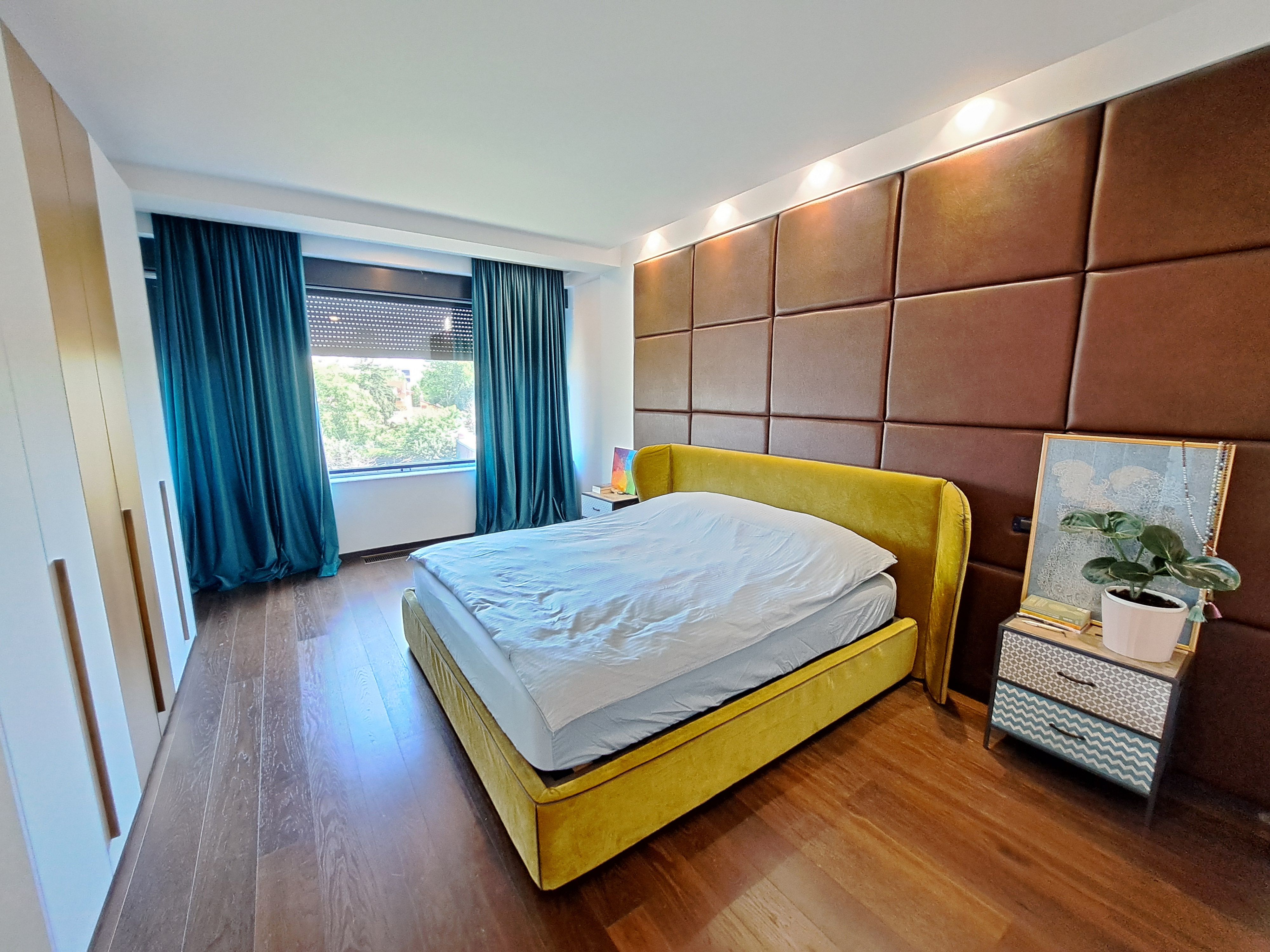 Penthouse 95,09 mp + terasa 71 mp  Madrigalului Baneasa