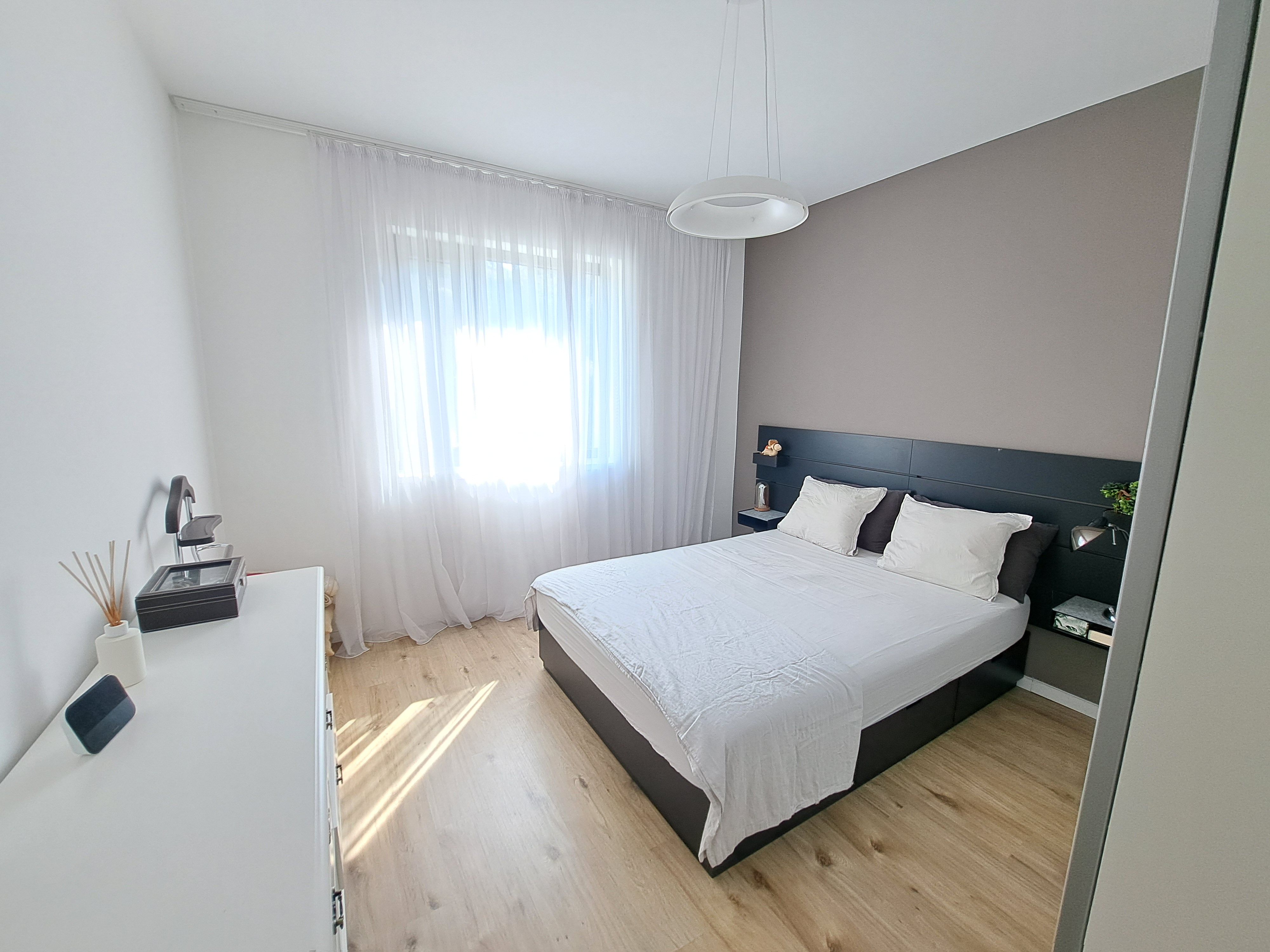 Apartament cu 2 camere + loc de parcare  vedere la padurea Baneasa